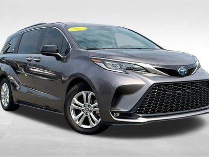 Used 2022 Toyota Sienna XSE
