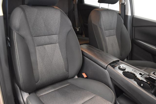 Used 2025 Nissan Rogue SV AWD/4WD image 6