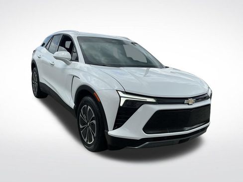 Used 2024 Chevrolet Blazer EV LT AWD/4WD image 20