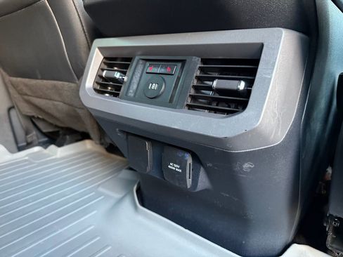 Used 2023 Ford F250 Lariat w/ Chrome Package AWD/4WD image 24