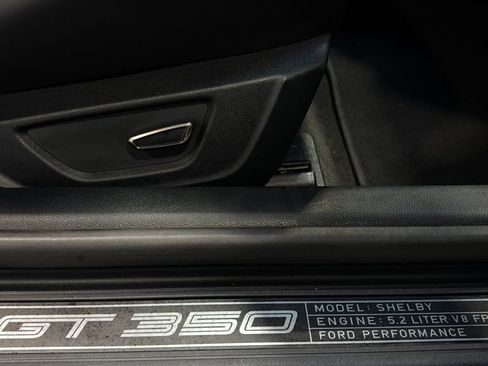 Used 2016 Ford Mustang Shelby GT350 w/ Technology Package RWD image 13