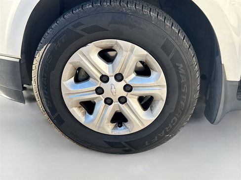Used 2015 Chevrolet Traverse LS image 30