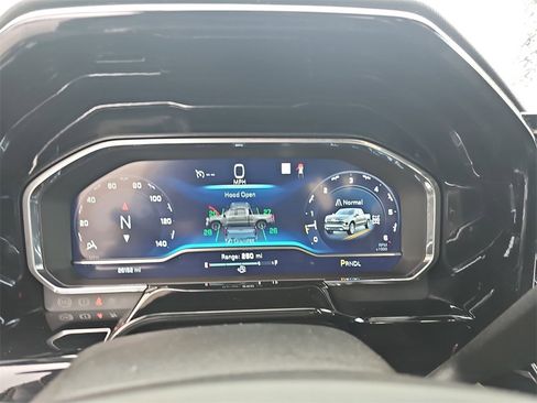 Used 2022 Chevrolet Silverado 1500 RST image 32