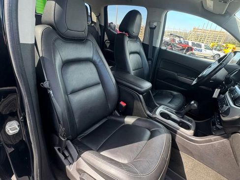 Used 2017 GMC Canyon SLT image 24