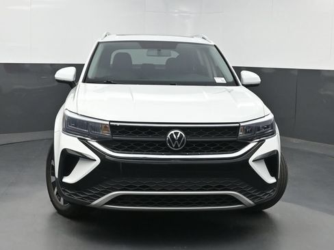 Used 2022 Volkswagen Taos SE FWD image 38