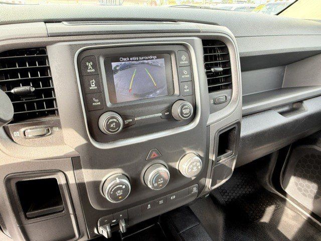 Used 2013 RAM 2500 Tradesman w/ Chrome Appearance Group AWD/4WD image 13