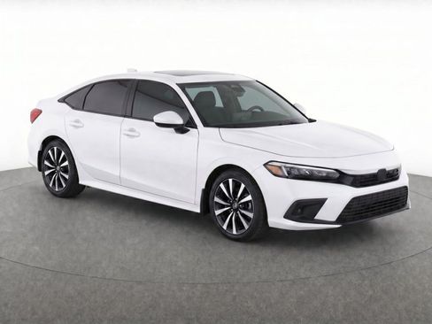 Used 2024 Honda Civic EX image 3