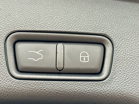 New 2025 Maserati Grecale Modena image 14