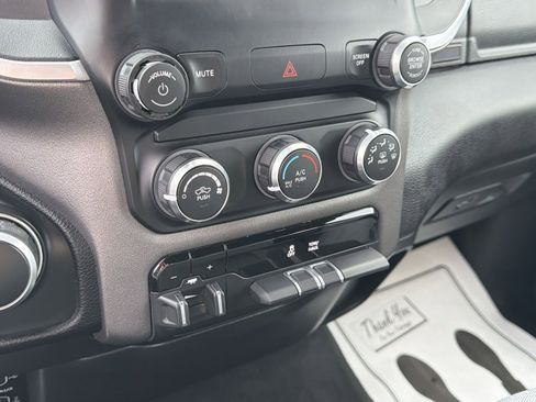 Used 2021 RAM 1500 Big Horn image 27