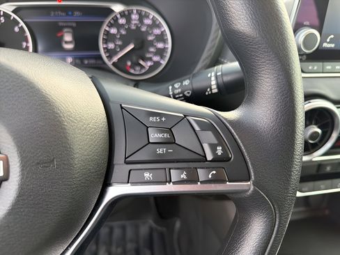 Used 2024 Nissan Sentra SV image 15