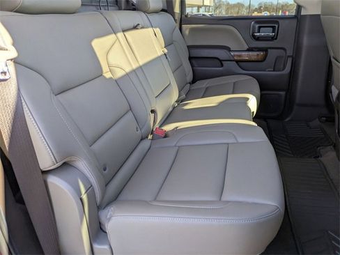 Used 2018 GMC Sierra 1500 SLT image 37