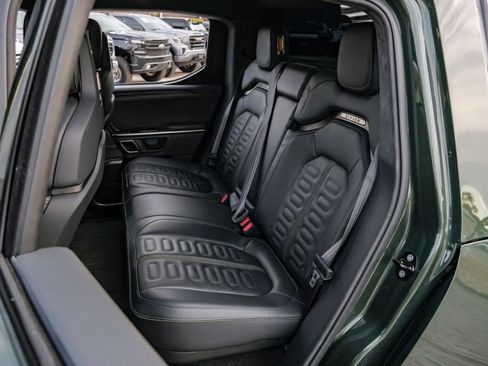 Used 2022 Rivian R1T Adventure image 44