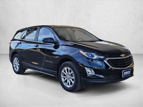 Used 2021 Chevrolet Equinox LT image 3