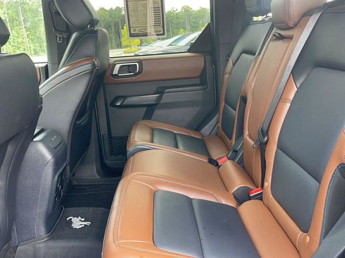 Used 2024 Ford Bronco Outer Banks AWD/4WD image 34
