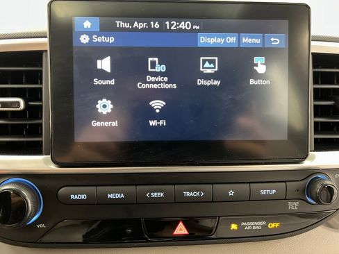 Used 2025 Hyundai Venue SEL FWD image 50