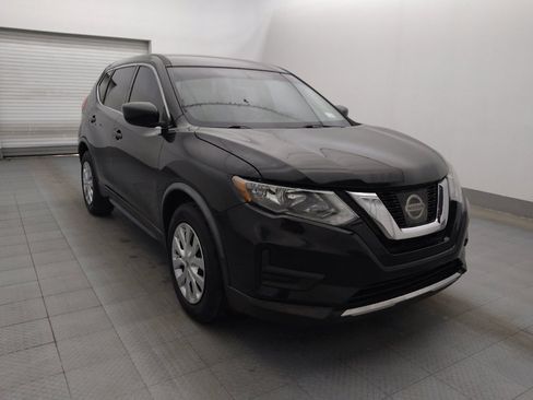 Used 2017 Nissan Rogue S image 13