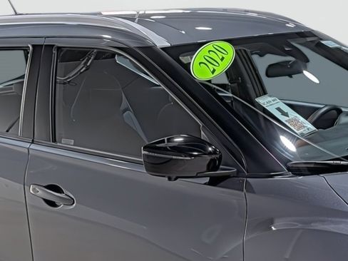 Used 2020 Nissan Kicks SR image 15