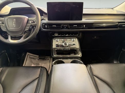Used 2023 Lincoln Nautilus FWD w/ Premium Package image 22