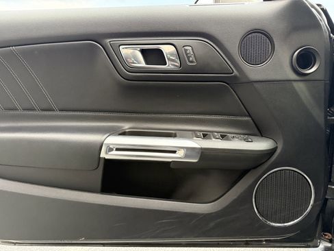 Used 2019 Ford Mustang Premium image 40