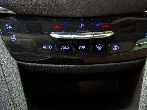 Used 2021 Cadillac XT5 Premium Luxury image 27