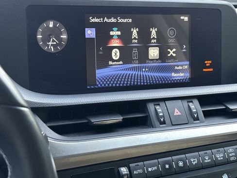 Used 2019 Lexus ES 350 image 23