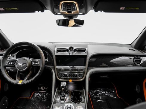 Used 2023 Bentley Bentayga Speed image 12
