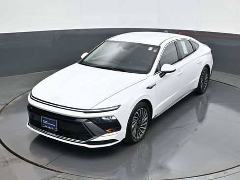 Certified 2025 Hyundai Sonata SEL image 13