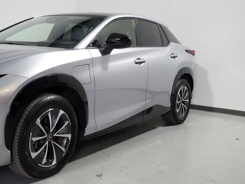 Used 2023 Lexus RZ 450e Premium w/ Technology Package image 43