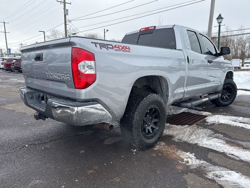 Used 2017 Toyota Tundra SR5 image 3