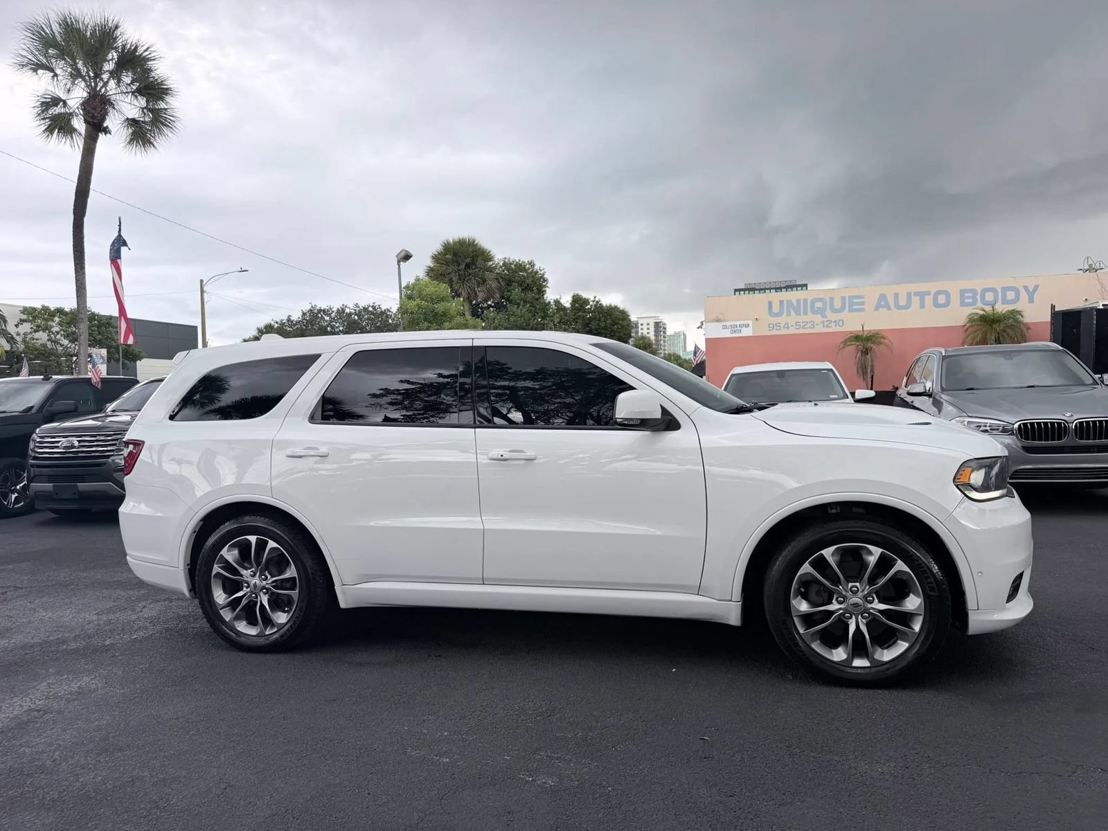 Used 2019 Dodge Durango R/T w/ Trailer Tow Group IV RWD image 4