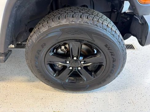 Used 2021 Jeep Wrangler Unlimited Sahara AWD/4WD image 14