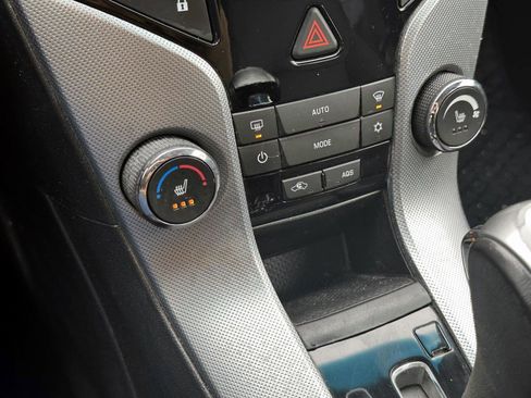 Used 2014 Chevrolet Cruze LTZ image 25