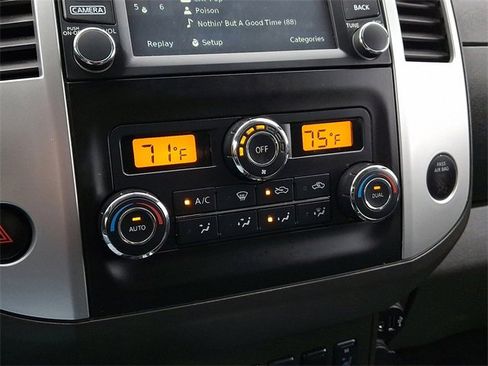 Used 2018 Nissan Frontier PRO-4X image 15