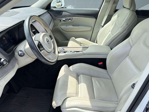 Used 2023 Volvo XC90 B6 Ultimate w/ Protection Package Premier AWD/4WD image 5