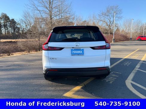 Certified 2023 Honda CR-V LX image 5