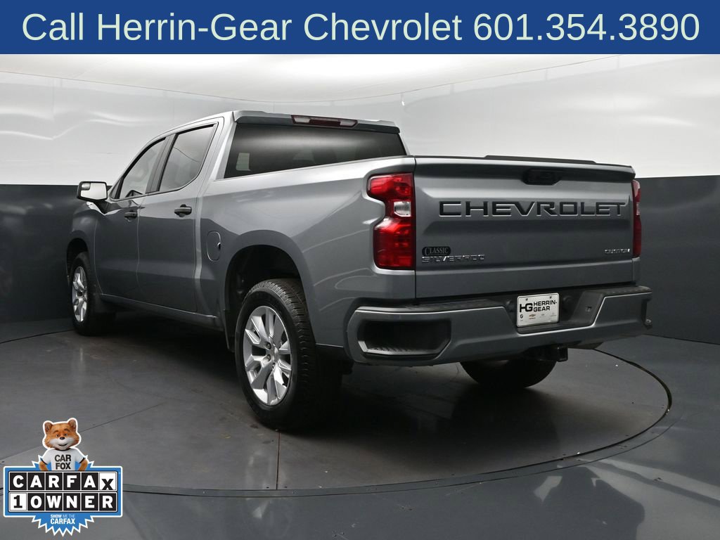 Used 2025 Chevrolet Silverado 1500 Custom w/ LPO, Dark Essentials Package RWD image 5