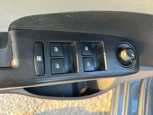 Used 2013 Chevrolet Sonic LT image 16