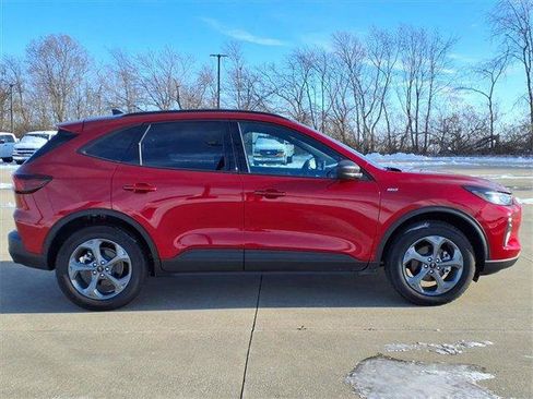 Used 2025 Ford Escape ST-Line w/ Tech Pack #1 image 5