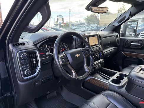Used 2021 Chevrolet Silverado 2500 High Country w/ Z71 Off-Road Package AWD/4WD image 39