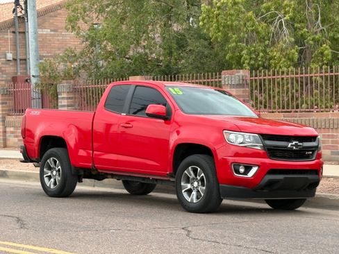 Used 2015 Chevrolet Colorado Z71 RWD image 8