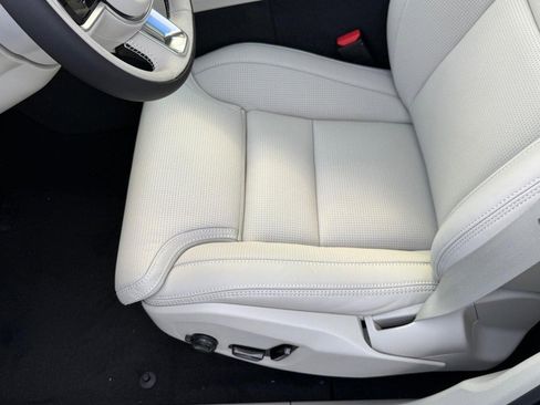 New 2026 Volvo XC60 B5 Ultra w/ Protection Package Premier image 11