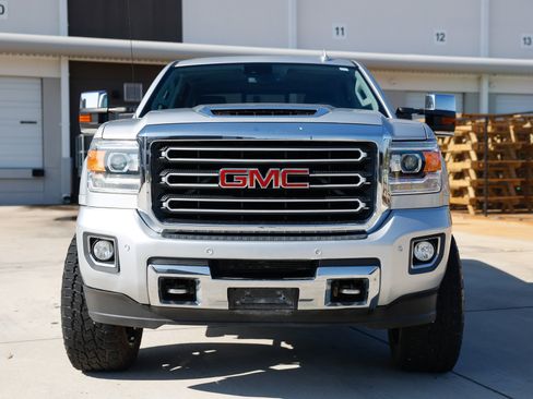 Used 2018 GMC Sierra 2500 Denali w/ Duramax Plus Package image 22