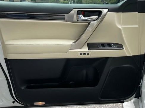 Used 2020 Lexus GX 460 Premium w/ Premium Package AWD/4WD image 13