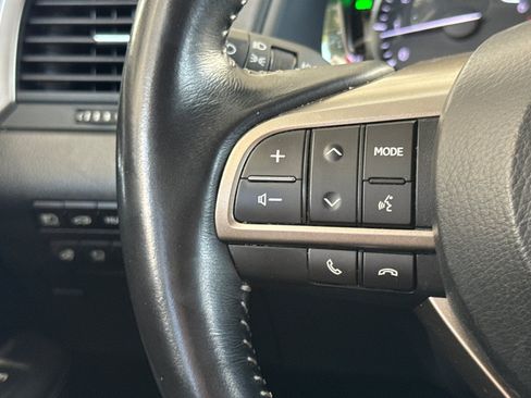 Used 2019 Lexus RX 350L Luxury w/ Accessory Package AWD/4WD image 31