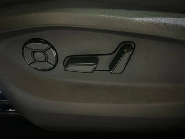 Certified 2026 Volkswagen Tiguan SE R-Line FWD image 16