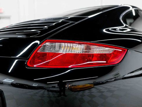 Used 2005 Porsche 911 Carrera S RWD image 23