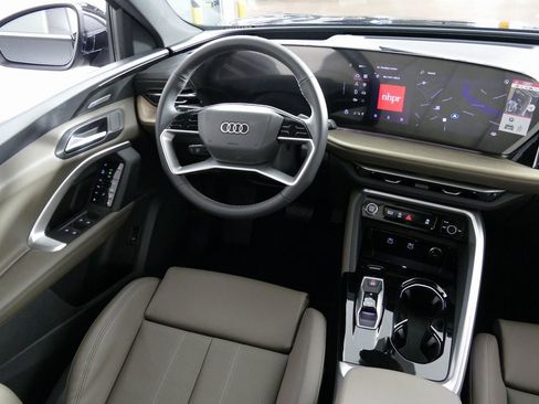New 2025 Audi Q5 Premium Plus image 24