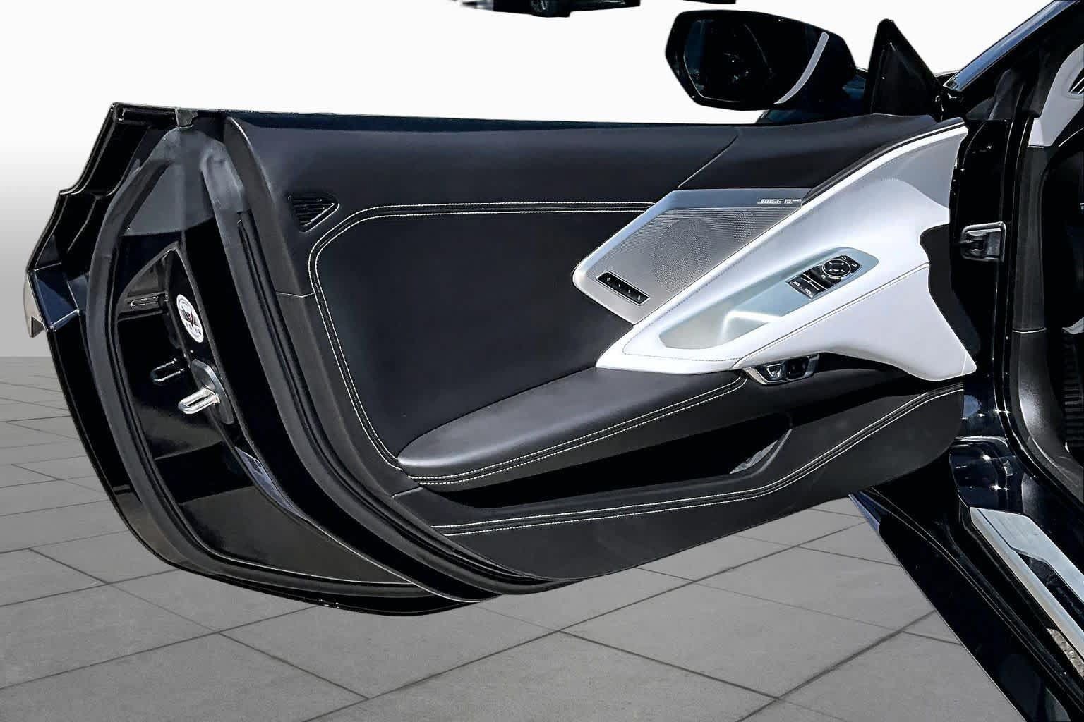 Used 2024 Chevrolet Corvette Stingray Premium Cpe w/ Z51 Performance Package RWD image 23