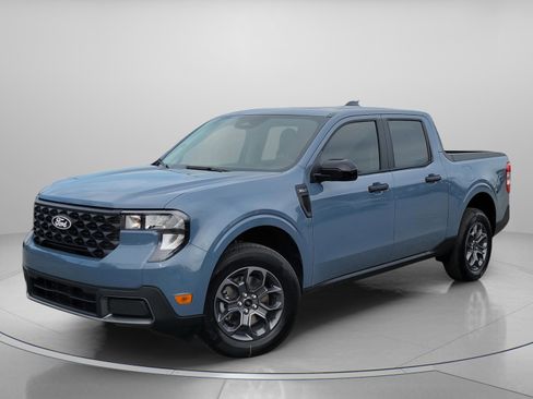 New 2025 Ford Maverick XLT w/ Equipment Group 301A image 2