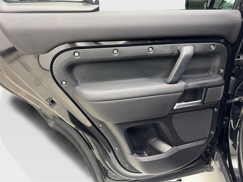 Used 2025 Land Rover Defender 110 S image 35